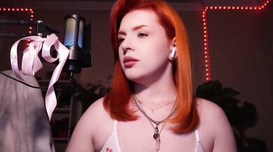 ChristieWade - Porn Video [Bongacams]: enthusiastic broadcaster, 0 pussy, radiant assets