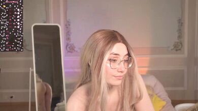 lili-meow - Porn Video [Bongacams]: dazzling diva, live interaction, charming streamer