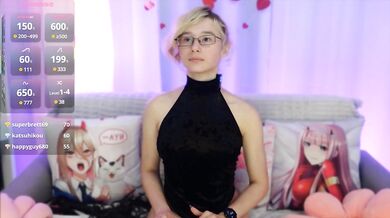 SilvaTail - Porn Video [Bongacams]: naked beauty, ravishing derriere, stunning décolletage