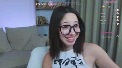 Trixiie - Porn Video [Bongacams]: sultry girl on cam, lively streamer, angelic enchantress