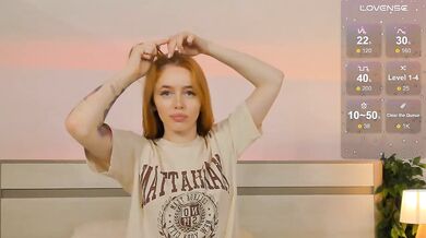 MissRedFox - Porn Video [Bongacams]: sensuous appeal, stream archive, delicate quivers