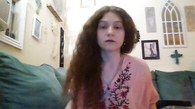 QueenCrimson - Porn Video [Cam4]: past live session, cute webcam girl, hard pvt