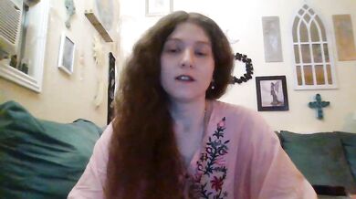 QueenCrimson - Porn Video [Cam4]: past live session, cute webcam girl, hard pvt