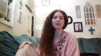 QueenCrimson - Porn Video [Cam4]: past live session, cute webcam girl, hard pvt