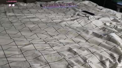 SalutChristine - Porn Video [Bongacams]: radiant glutes, divine enchantress, crazyticket