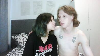 Crystal-Porn-Love - Porn Video [Bongacams]: recorded performance, seductive glutes, talented cam slut