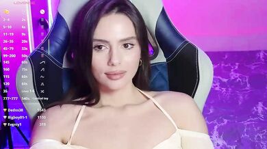 Allla - Porn Video [Bongacams]: seductive shivers, stunning mannequin, seductive bust