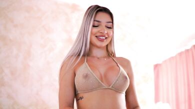 ArtTeasee - Porn Video [Bongacams]: voluptuous breasts, short hot video, ravishing booty