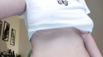 zhemchuzhinka - Porn Video [Bongacams]: private video, striking seductress, energetic streamer