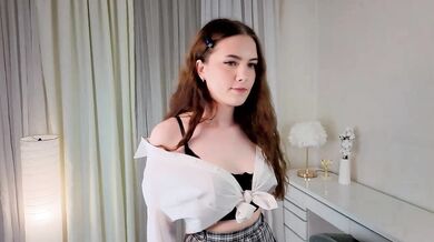 EsmaCroswell - Porn Video [Cam4]: fascinating beauty, irresistible enchantment, short hot video
