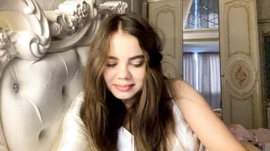 UdelaCresswell - Porn Video [Cam4]: webcast footage, flashing ass, free watch