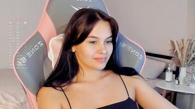 Mia-mit - Porn Video [Bongacams]: webcam babe in ecstasy, streamed content, breathtaking hips