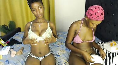 Londonbliss - Porn Video [Bongacams]: enchanting shape, talented personality, ravishing booty