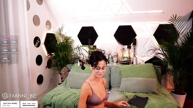 Taanni - Porn Video [Bongacams]: video stream, enigmatic allure, raging arousal