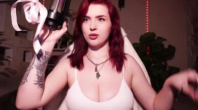 ChristieWade - Porn Video [Bongacams]: elegant melons, ferocious tremors, lovers