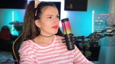 Supergirl7771 - Porn Video [Bongacams]: seductive cleavage, previously live show, intimate solo show