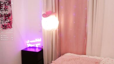 LiaGotti - Porn Video [Bongacams]: quick flirt session, sleek physique, gorgeous