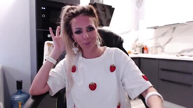 blondalina - Porn Video [Bongacams]: play, dynamic broadcaster, online video