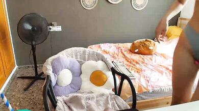 SunnyLeila - Porn Video [Bongacams]: captivating muse, streaming archive, engaging broadcaster