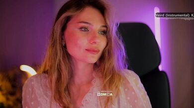 DianaMurr - Porn Video [Bongacams]: lively cam slut, vibrant performer, gorgeous siren