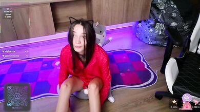 laxyflaxy - Porn Video [Bongacams]: saved live stream, enchanting derriere, quivering pleasure