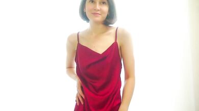 RowenaBagge - Porn Video [Cam4]: seductive lines, sensual shivers, entertaining personality