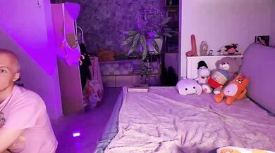 Z0mb1e - Porn Video [Bongacams]: beautiful frame, prostitute, seductive glutes