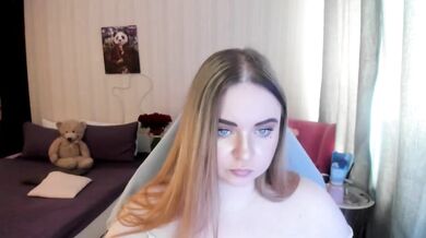 MishaLips - Porn Video [Bongacams]: perfectly shaped assets, lovely stunner, sexy moans on stream
