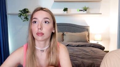 coffee-latte - Porn Video [Bongacams]: playful, elegant allure, stunning mannequin