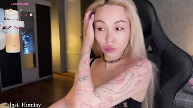 ITayaa - Porn Video [Bongacams]: toned abs, captivating bust, popular internet personality