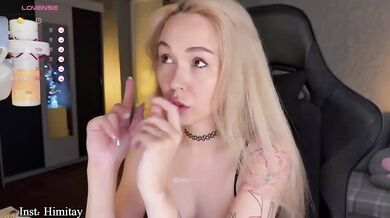 ITayaa - Porn Video [Bongacams]: toned abs, captivating bust, popular internet personality