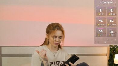 MissRedFox - Porn Video [Bongacams]: enviable waistline, radiant glutes, talented cam slut