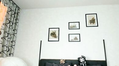 Jenie_fire's stunning body is revealed in this revealing video