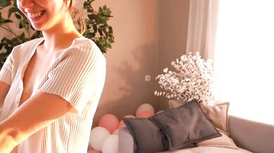 Watch brimladbranch's seductive contours and Luscious rear in stunning video