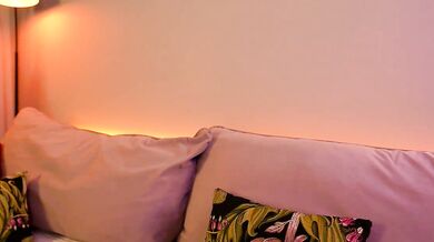 Toxl seduces with her heavenly curves & heavenly ass in hot cam video