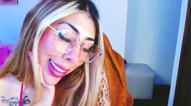 Martina_dash's most-affordable cam show: a hentai with big-titted young blondes and cowgirl action!