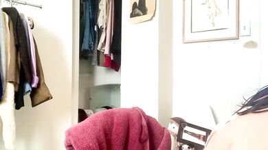 Summer_Always flaunts her stunning curves & enchanting touch in this seductive video