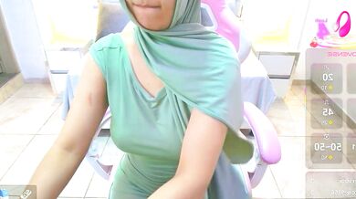 Aida_Farhat's tight arab ass gets a creampie after a steamy deepthroat session with her favorite toy