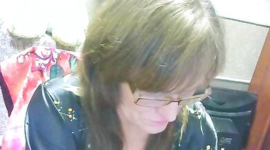 Manulyonok51 - Petite blonde MILF gets naked & cowgirl in cheapest-privates-best white housewives video