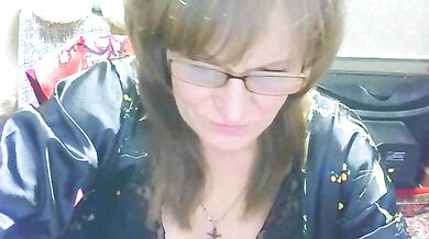 Manulyonok51 - Petite blonde MILF gets naked & cowgirl in cheapest-privates-best white housewives video