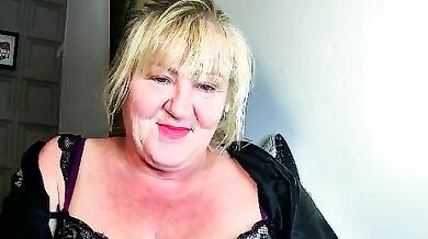 Watch Penelopepee50's curvy blonde bombshell tease with her small tits and squirt while playing with her vibrator!