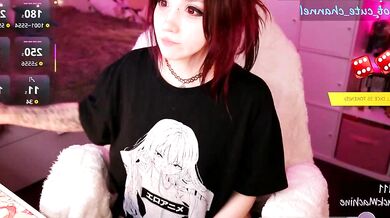 Yourcutewaifu's seductive buttocks and perfect feet will make you drool in lust