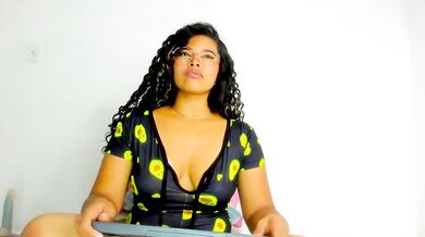 Check out Moana Taylor's steamy big tits & tight ass in a topless fuck-machine session!