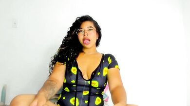 Check out Moana Taylor's steamy big tits & tight ass in a topless fuck-machine session!