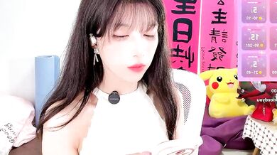 Watch AnAn-520's petite body twerk in the office while getting naked and kinky