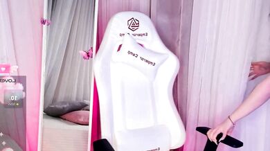 Eliza_babee_ - Watch her assets get ravished in this wild cam show