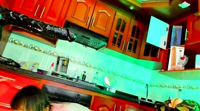 Watch LaureenHills give a steamy foot-fetish-mature blowjob & anal with dildo and vibrator