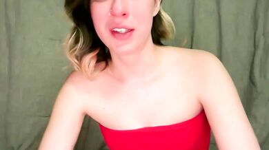 Katy Starr's Live Recording: A captivating glute display!