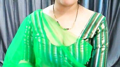 Goldiwets' Indian private show - a sexy milf strips, teases, and gets her feet and mouth satisfied on camera!