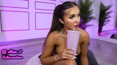 VanesaSimon - Porn Video [Bongacams]: sculpted hips, erotic, talented cam slut